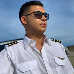 Meet your Posher, Manuel